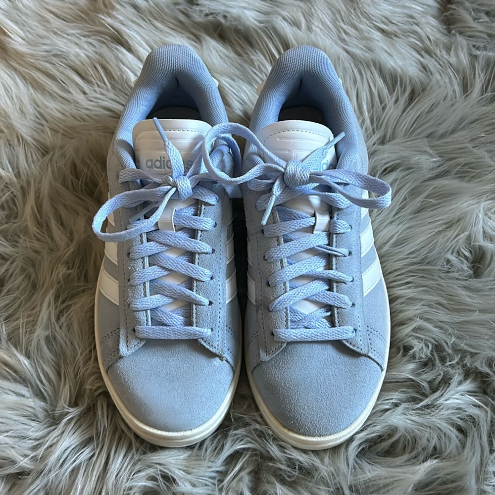 ADIDAS shoes on great condition